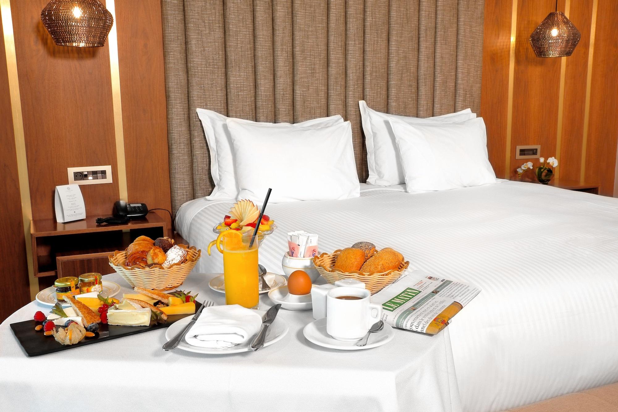 Le Palace D'Anfa Καζαμπλάνκα Εξωτερικό φωτογραφία Room service