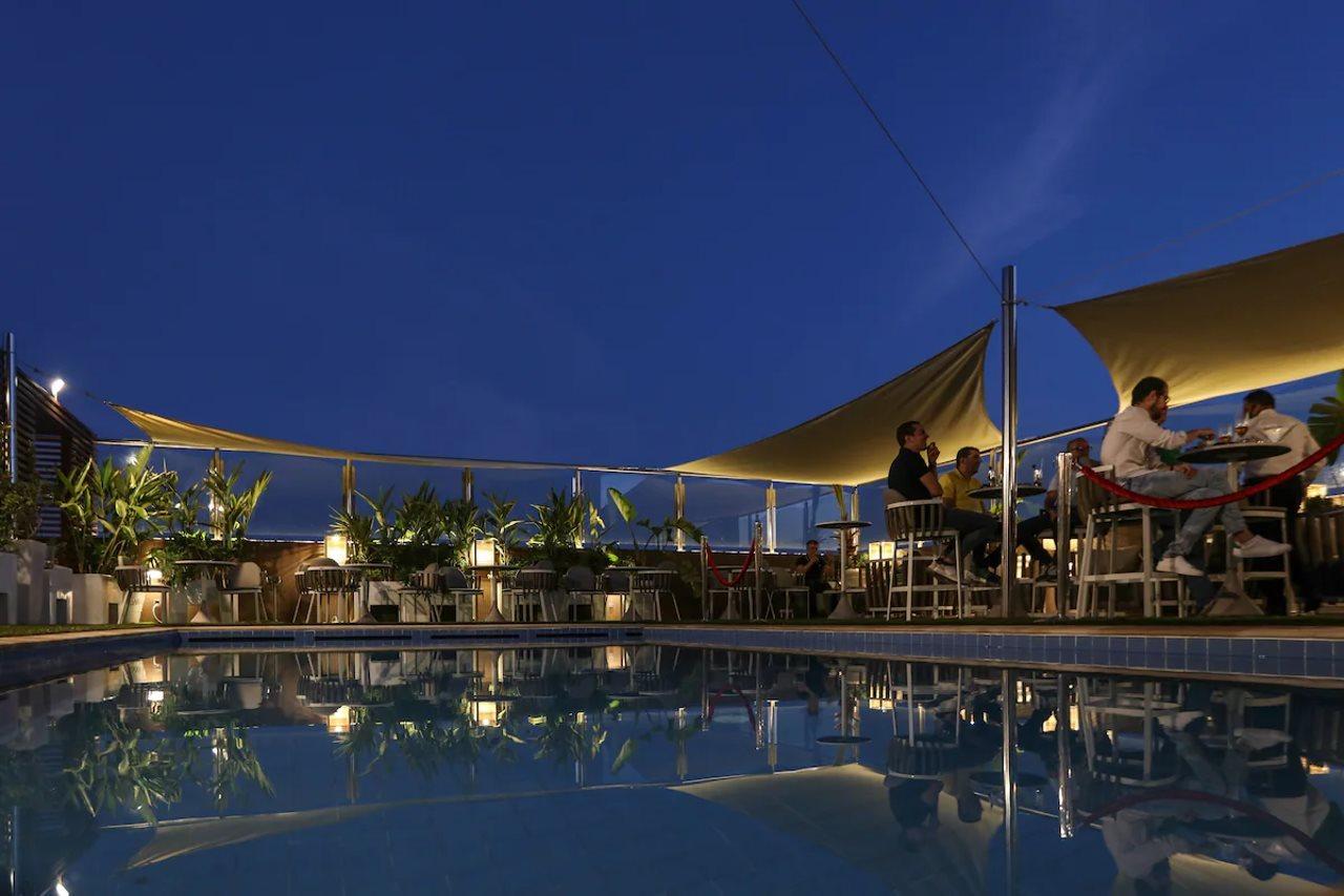 Le Palace D'Anfa Καζαμπλάνκα Εξωτερικό φωτογραφία The pool at the Sky Bar